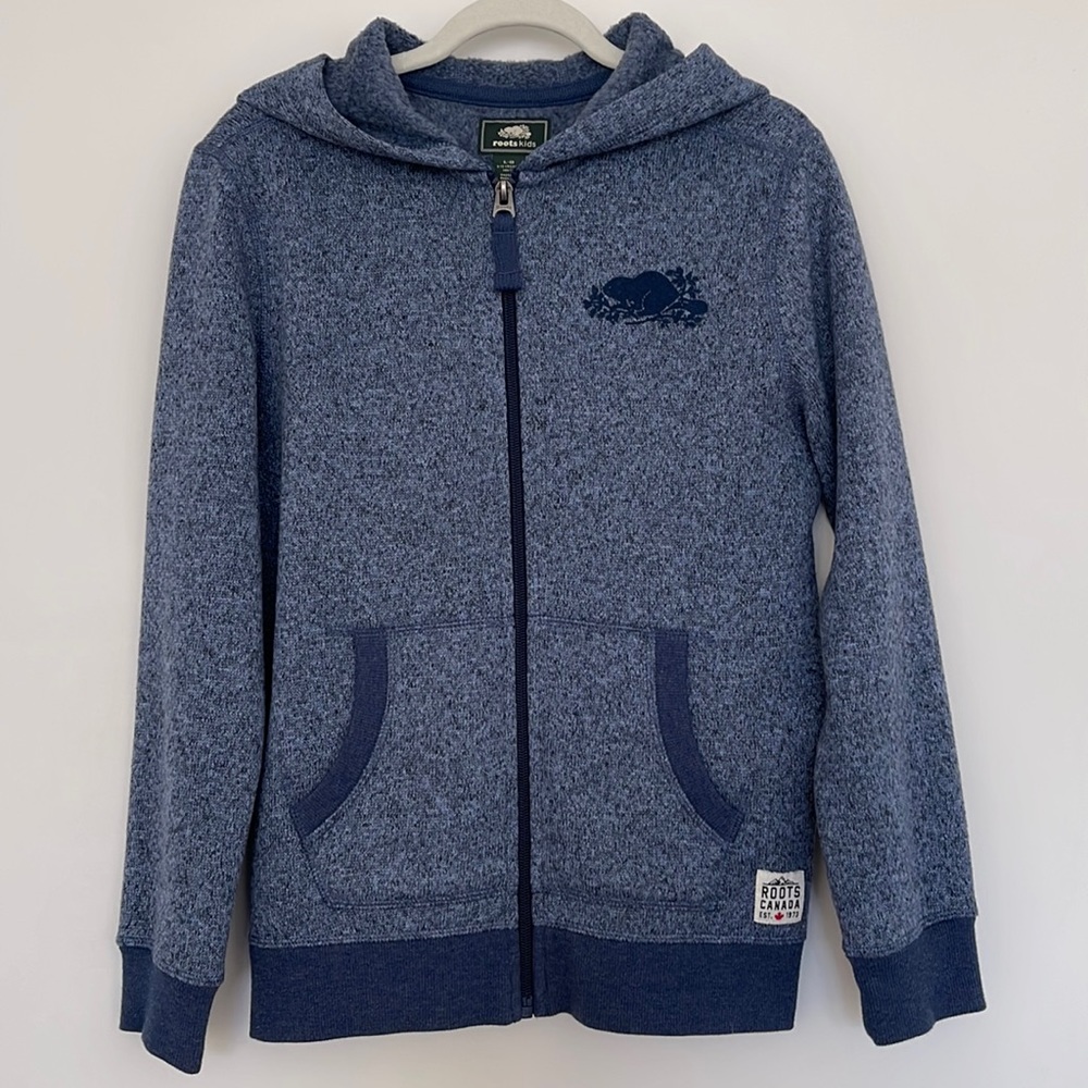 FLEECE HOODED SWEATSHIRT